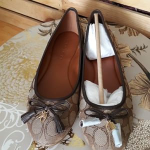 Coach Benni Signature flats